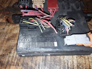 bontott AUDI A4 B7 Komfort Elektronika