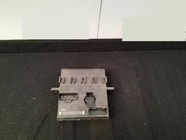 bontott AUDI A4 B7 Komfort Elektronika