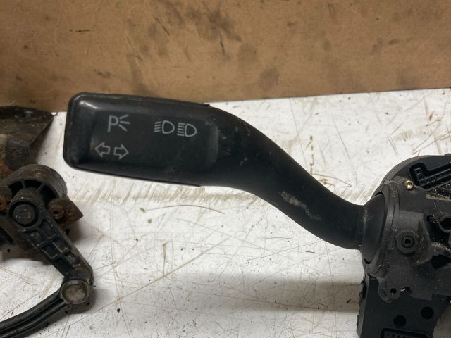 bontott AUDI A4 B7 Komplett Kormánykapcsoló (Bajuszkapcsoló)