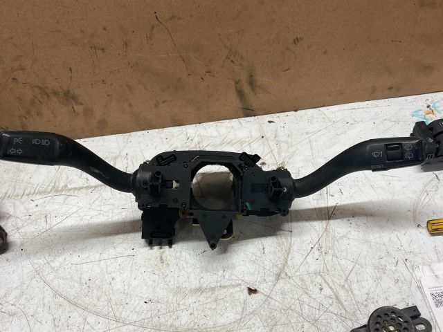 bontott AUDI A4 B7 Komplett Kormánykapcsoló (Bajuszkapcsoló)