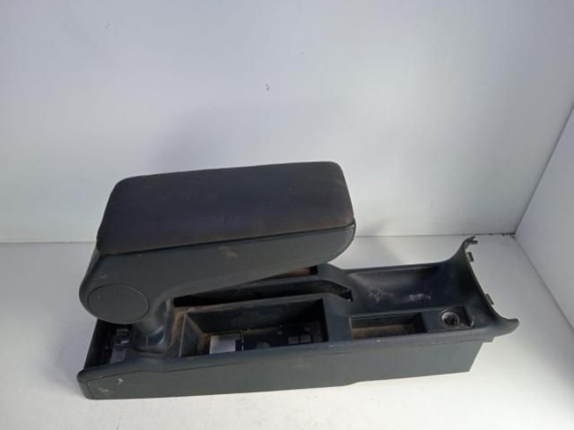 bontott AUDI A4 B7 Könyöklő