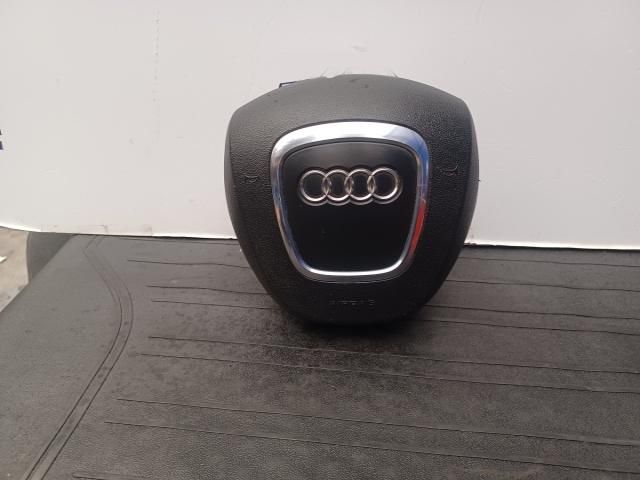 bontott AUDI A4 B7 Kormánylégzsák