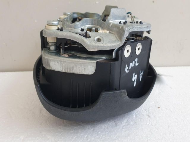 bontott AUDI A4 B7 Kormánylégzsák