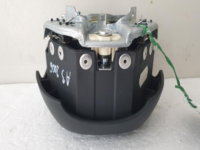 bontott AUDI A4 B7 Kormánylégzsák