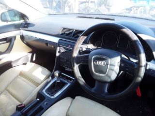 bontott AUDI A4 B7 Kormányoszlop