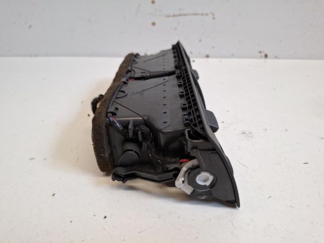 bontott AUDI A4 B7 Középső Szellőző