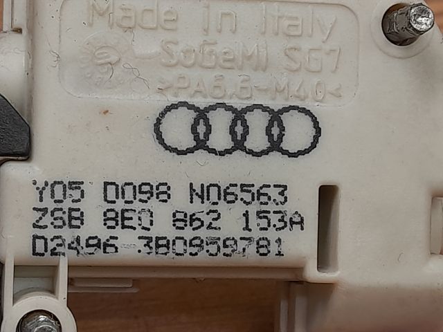 bontott AUDI A4 B7 Központizár Motor Tankajtó