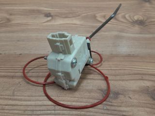 bontott AUDI A4 B7 Központizár Motor Tankajtó