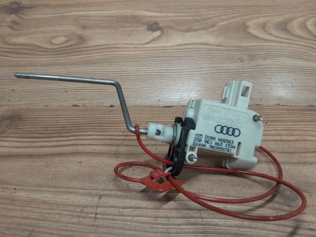 bontott AUDI A4 B7 Központizár Motor Tankajtó