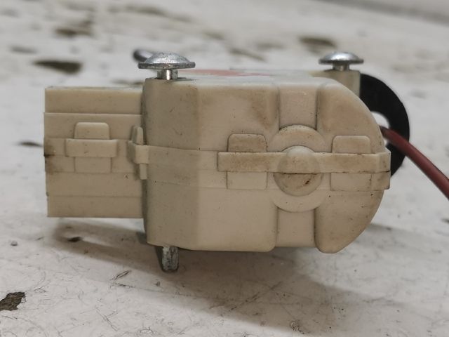 bontott AUDI A4 B7 Központizár Motor Tankajtó