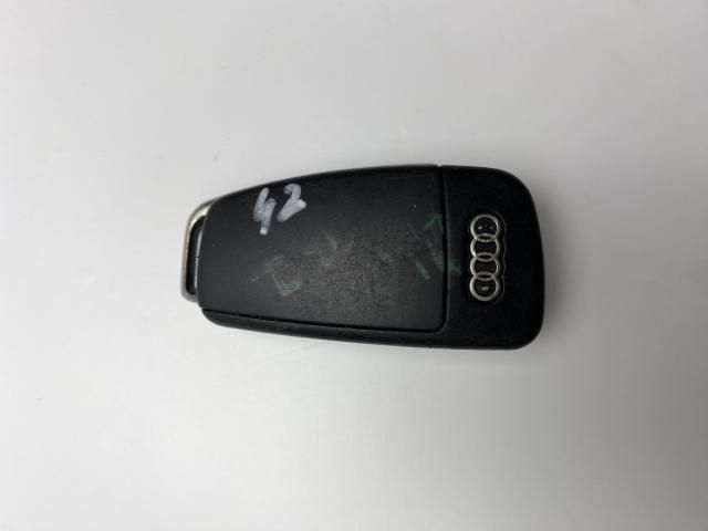 bontott AUDI A4 B7 Kulcs