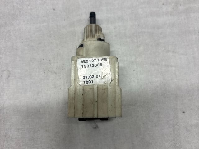 bontott AUDI A4 B7 Kuplung Pedál Kapcsoló