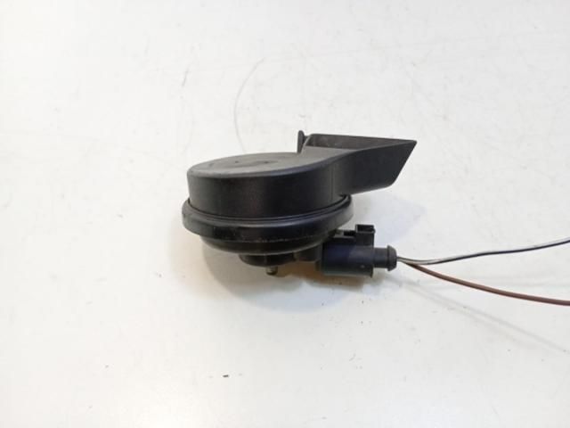 bontott AUDI A4 B7 Kürt