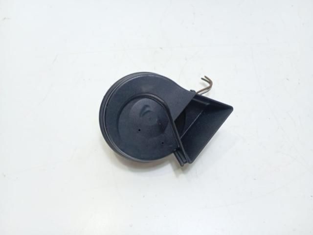 bontott AUDI A4 B7 Kürt