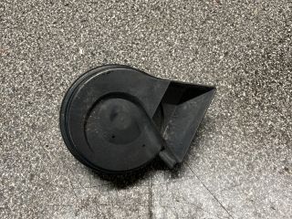 bontott AUDI A4 B7 Kürt