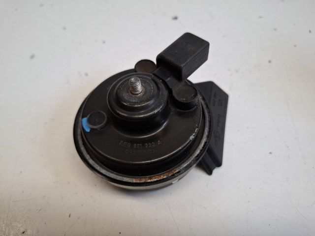 bontott AUDI A4 B7 Kürt