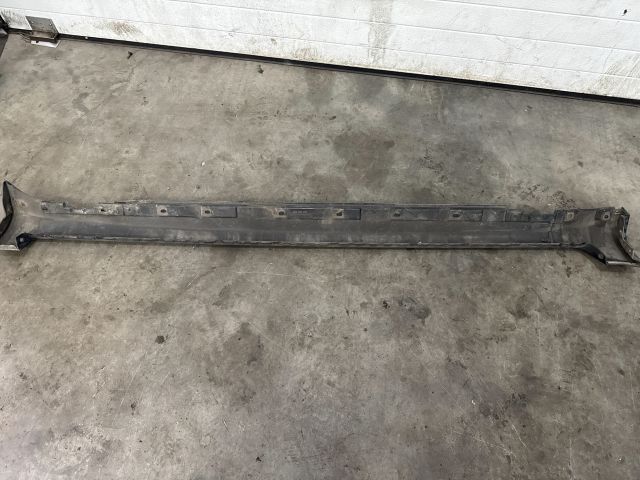 bontott AUDI A4 B7 Küszöb Burkolat