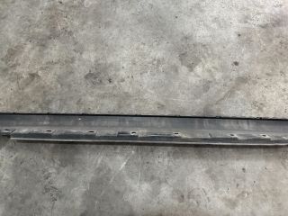 bontott AUDI A4 B7 Küszöb Burkolat