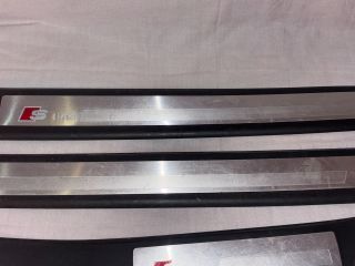 bontott AUDI A4 B7 Küszöb Díszléc Szett