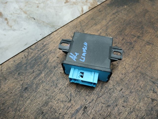 bontott AUDI A4 B7 Lámpa Vezérlő