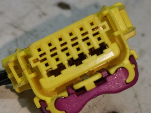 bontott AUDI A4 B7 Légzsák Átvezető Szalagkábel