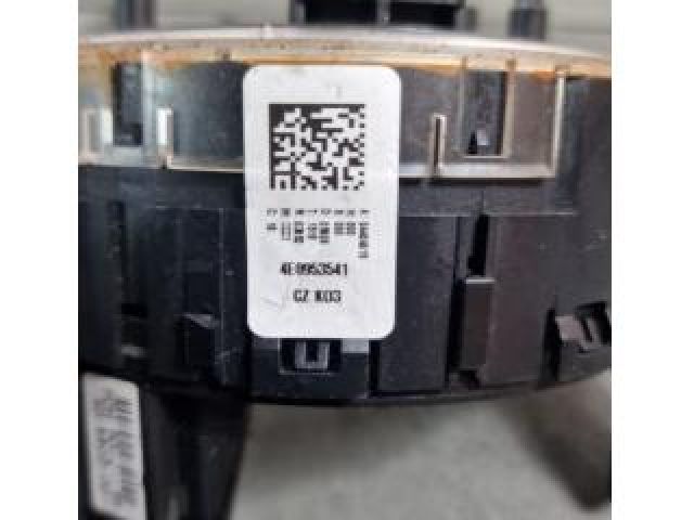 bontott AUDI A4 B7 Légzsák Átvezető Szalagkábel