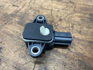 bontott AUDI A4 B7 Légzsák Indító Modul Oldallégzsák