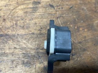 bontott AUDI A4 B7 Légzsák Indító Modul Oldallégzsák