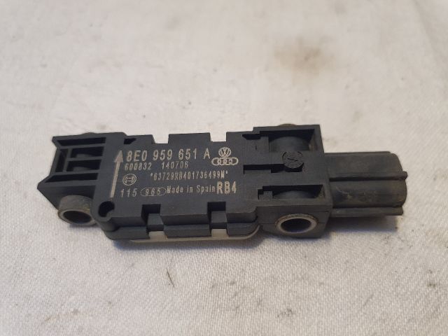 bontott AUDI A4 B7 Légzsák Indító Modul Oldallégzsák