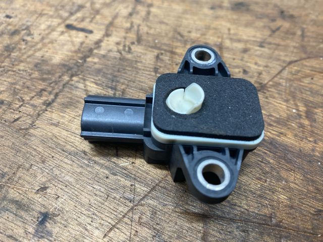 bontott AUDI A4 B7 Légzsák Indító Modul Oldallégzsák