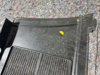 bontott AUDI A4 B7 Levélrács