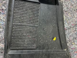 bontott AUDI A4 B7 Levélrács