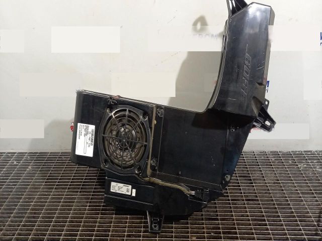 bontott AUDI A4 B7 Mélynyomó Hangszóró