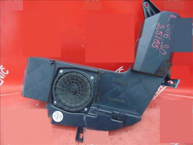 bontott AUDI A4 B7 Mélynyomó Hangszóró