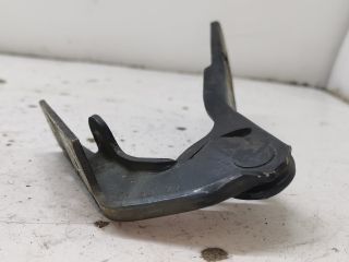 bontott AUDI A4 B7 Motorháztető Bal Zsanér