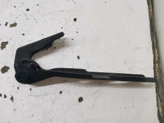 bontott AUDI A4 B7 Motorháztető Jobb Zsanér