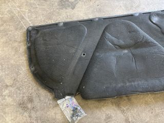 bontott AUDI A4 B7 Motorháztető Szigetelés