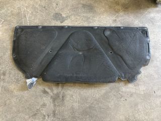 bontott AUDI A4 B7 Motorháztető Szigetelés