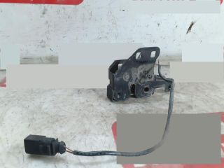 bontott AUDI A4 B7 Motorháztető Zárszerkezet