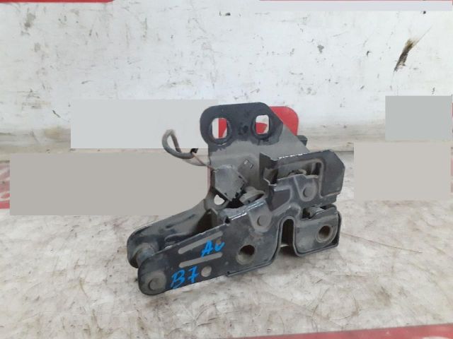 bontott AUDI A4 B7 Motorháztető Zárszerkezet