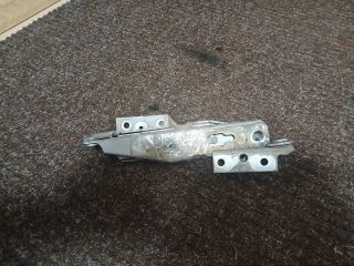 bontott AUDI A4 B7 Motorháztető Zsanér Pár