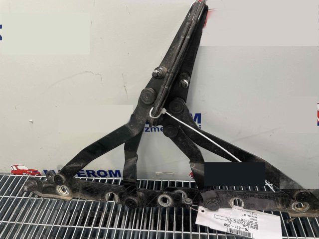 bontott AUDI A4 B7 Motorháztető Zsanér Pár