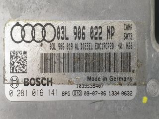 bontott AUDI A4 B7 Motorvezérlő