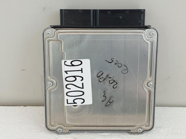 bontott AUDI A4 B7 Motorvezérlő