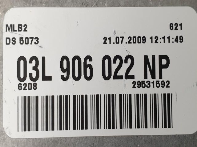 bontott AUDI A4 B7 Motorvezérlő