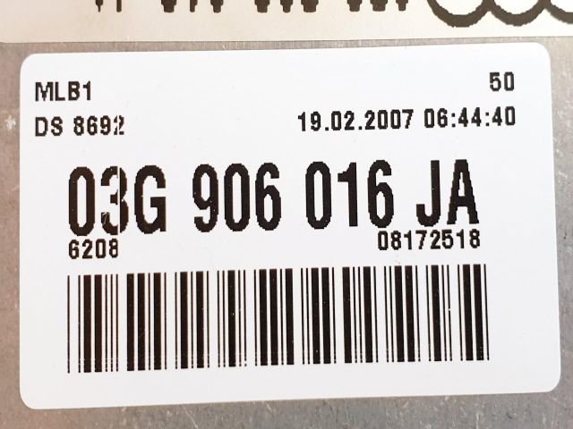 bontott AUDI A4 B7 Motorvezérlő