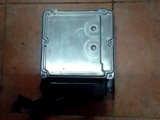 bontott AUDI A4 B7 Motorvezérlő