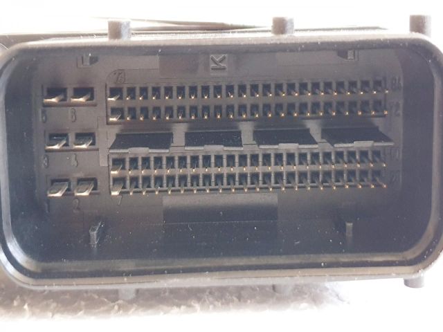 bontott AUDI A4 B7 Motorvezérlő