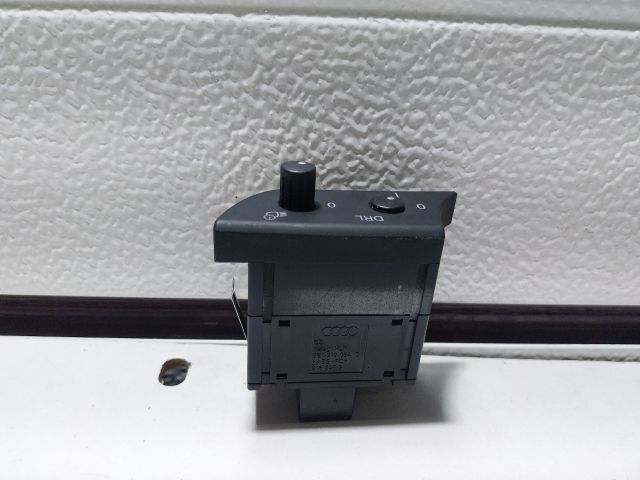 bontott AUDI A4 B7 Műszerfal Fényerő Szabályzó