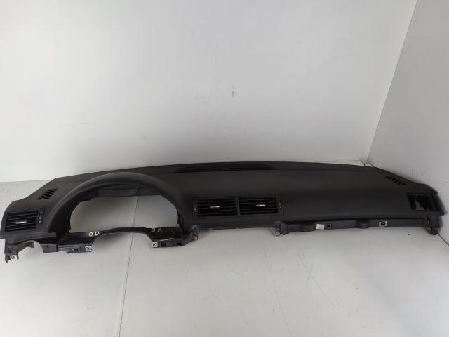 bontott AUDI A4 B7 Műszerfal Héj